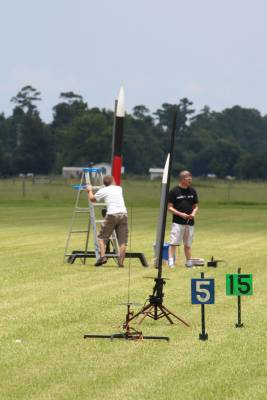 Gary Dahlke Eyeballs His Rocket